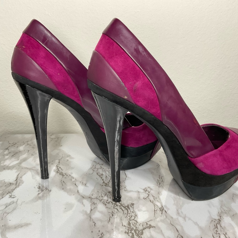 Jessica Simpson Fuchsia and Black Heels